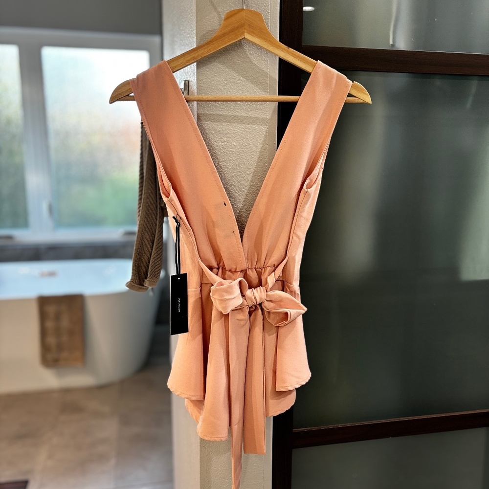 Lulus "Simply Joyous" Peplum Top - Peach Size S - Picture 3 of 9